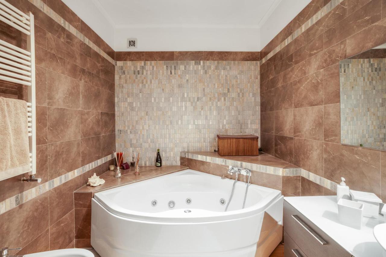 *Movies & Books* Stylish House With Jacuzzi Apartment Бари Екстериор снимка